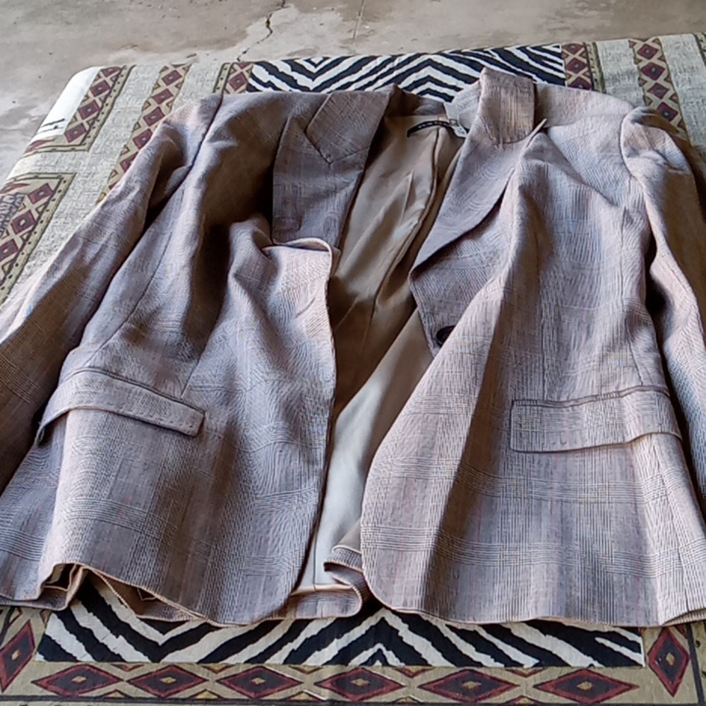 MULTI -COLORED TAHARI JACKET